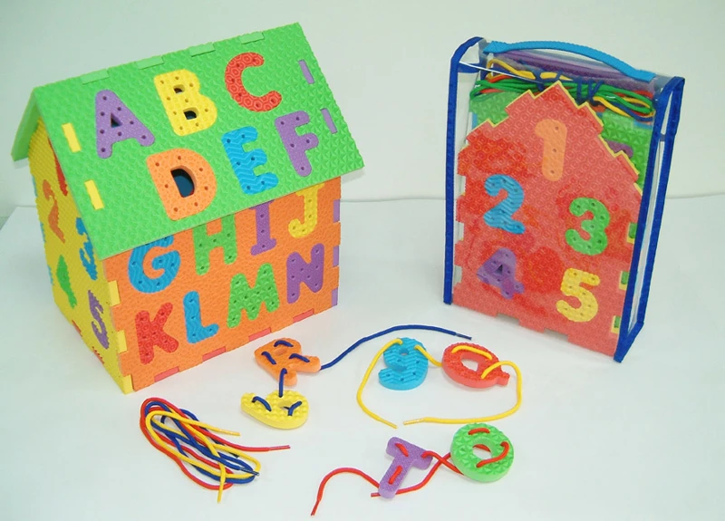 Lacing Alphabet & Number Puzzle House (Senior-Friendly Series)